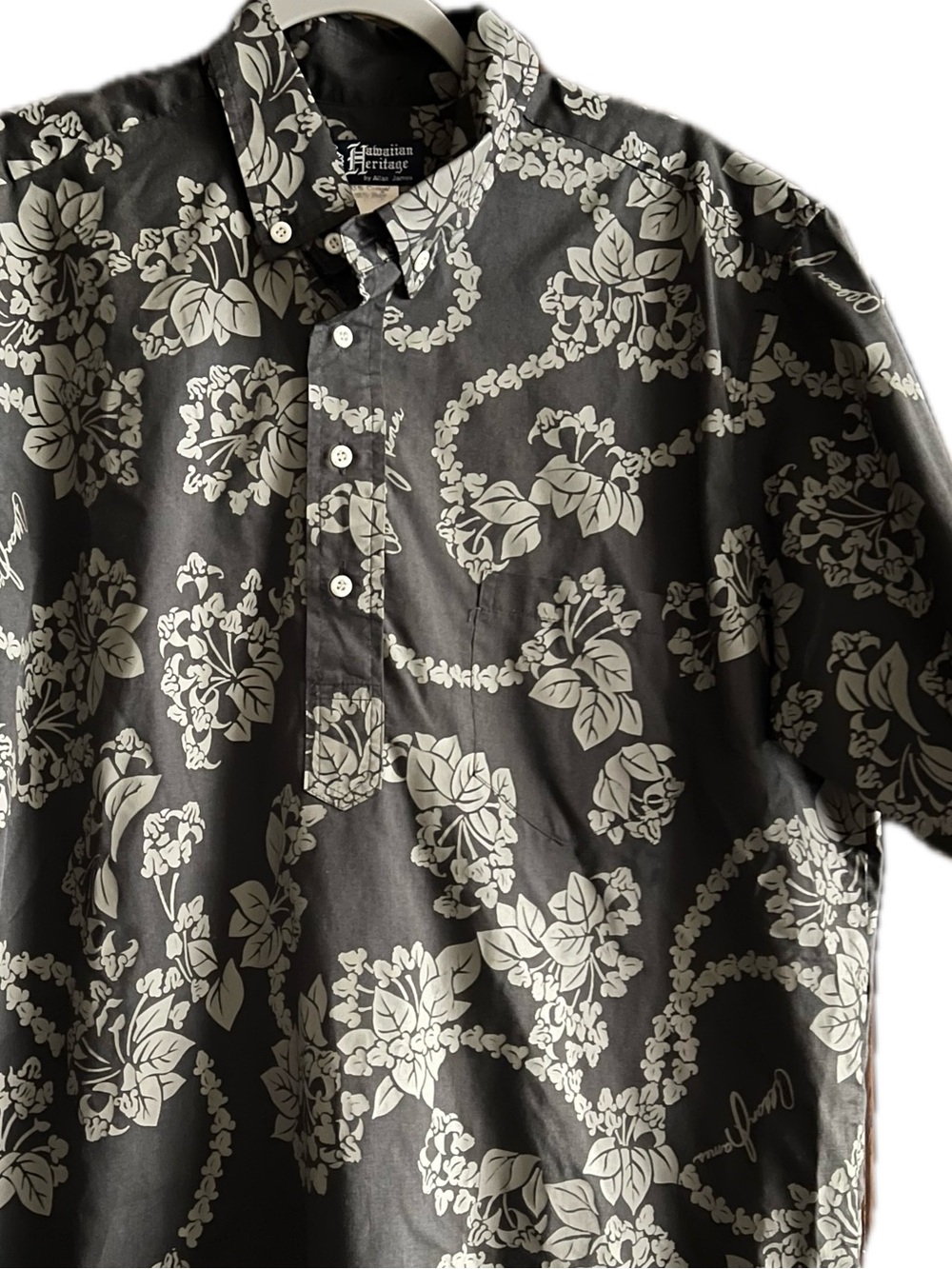 Heritage Hawaiian Allan James Crown flower Lei Aloha shirt Vintage